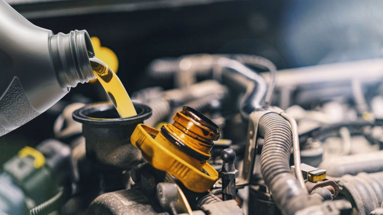 5 Common Engine Oil Problems and How to Solve Them? 9 Engine Oil Problems