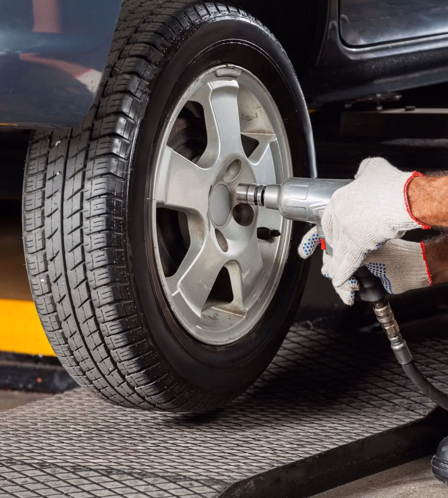 285/65r18 in Inches: Size, Width, and All-Terrain Performance 4 285/65r18 in Inches