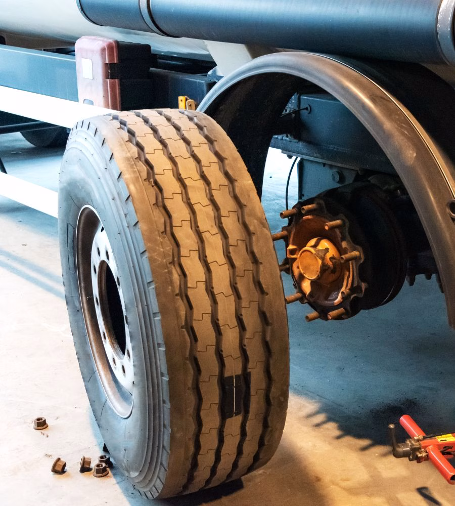 285/70R18 in Inches: Size, Dimensions, & Comparison 4 285/70R18 in Inches